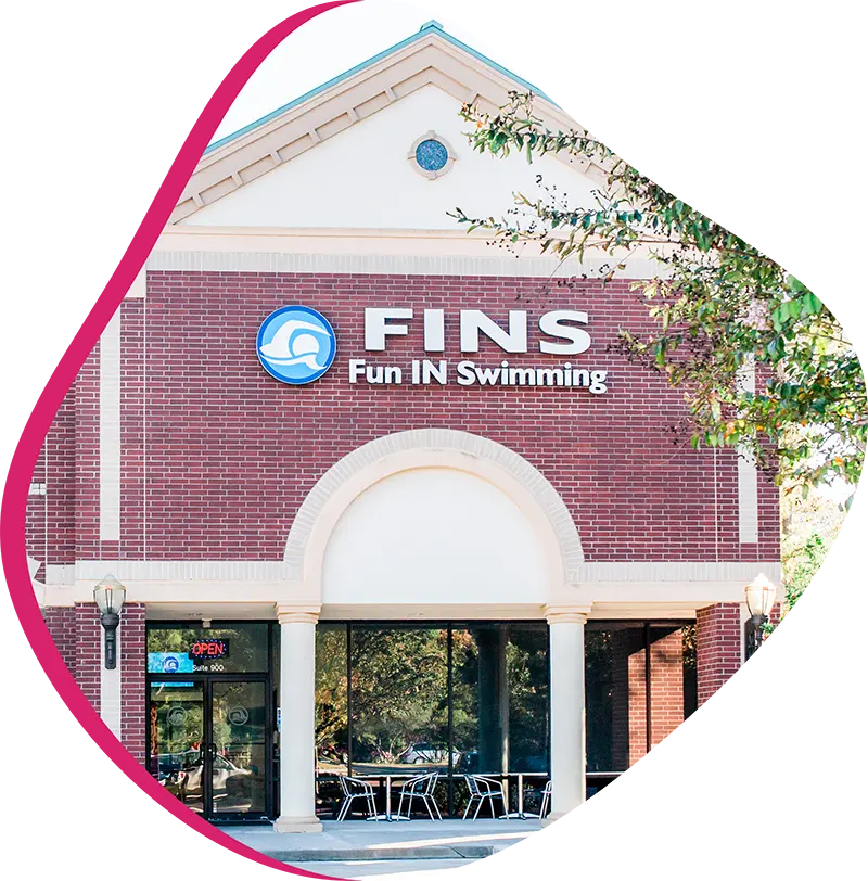 Map location and exterior of the FINS Atascocita swim facility.